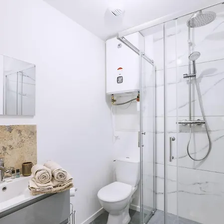 La Parenthese-wifi-netflix-parking Apartment