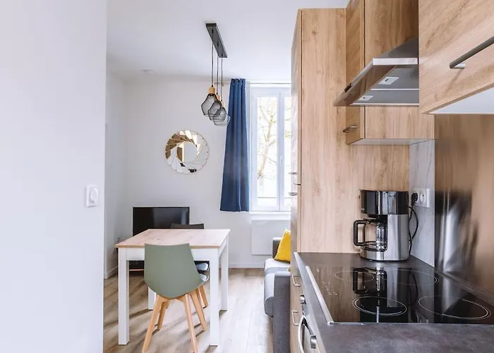 La Parenthese-wifi-netflix-parking * Vichy